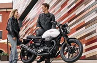 Moto Guzzi V7 Stone Ten 2025 - Bild 11 Moto Guzzi V7 Stone Ten 2025 - Bild 11