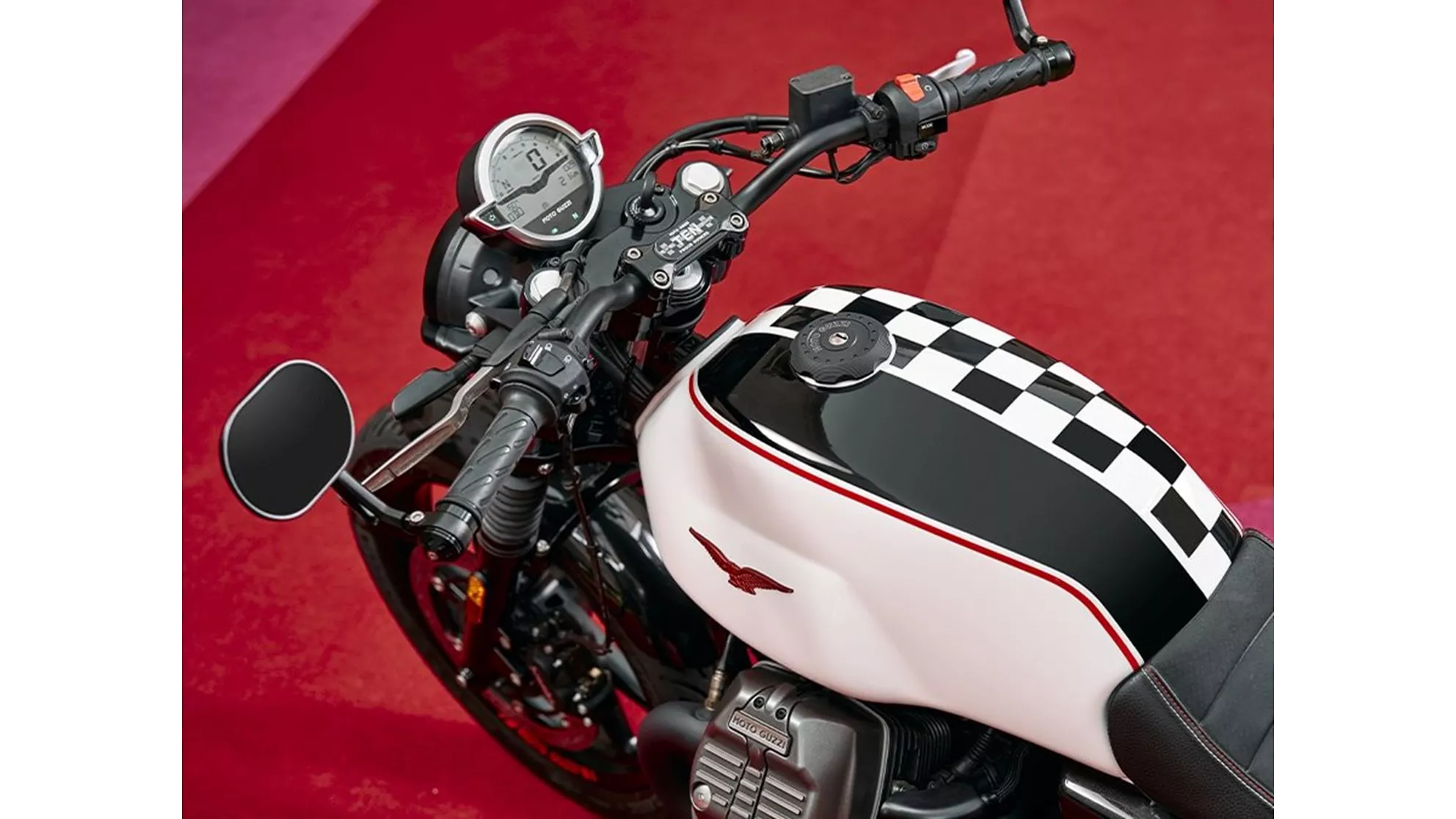 Moto Guzzi V7 Stone Ten - Image 4 Moto Guzzi V7 Stone Ten - Image 4