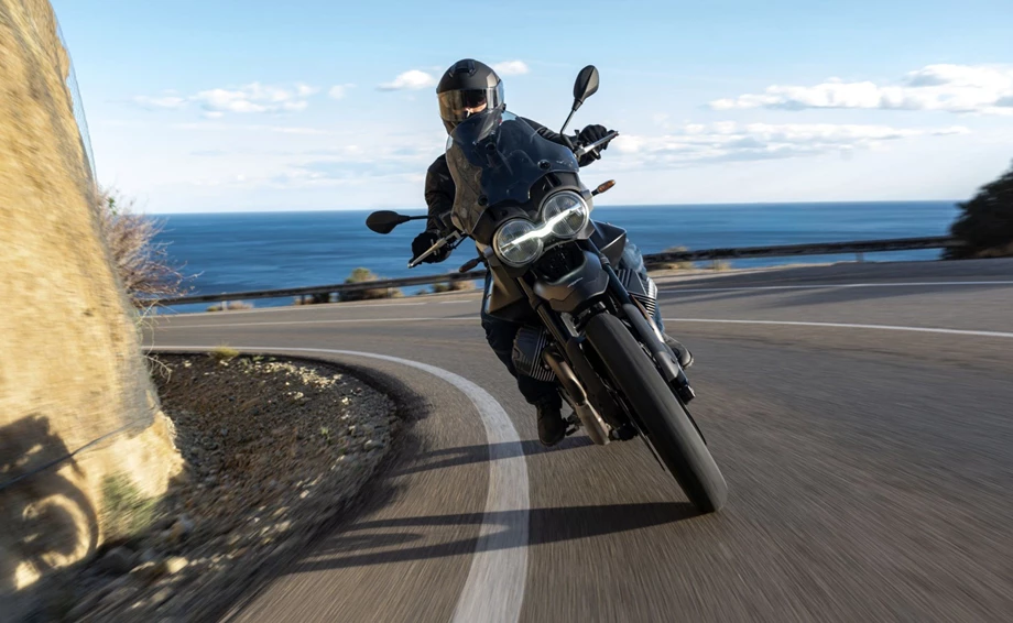 Moto Guzzi V85 Strada Bild 2: Moto Guzzi V85 Strada