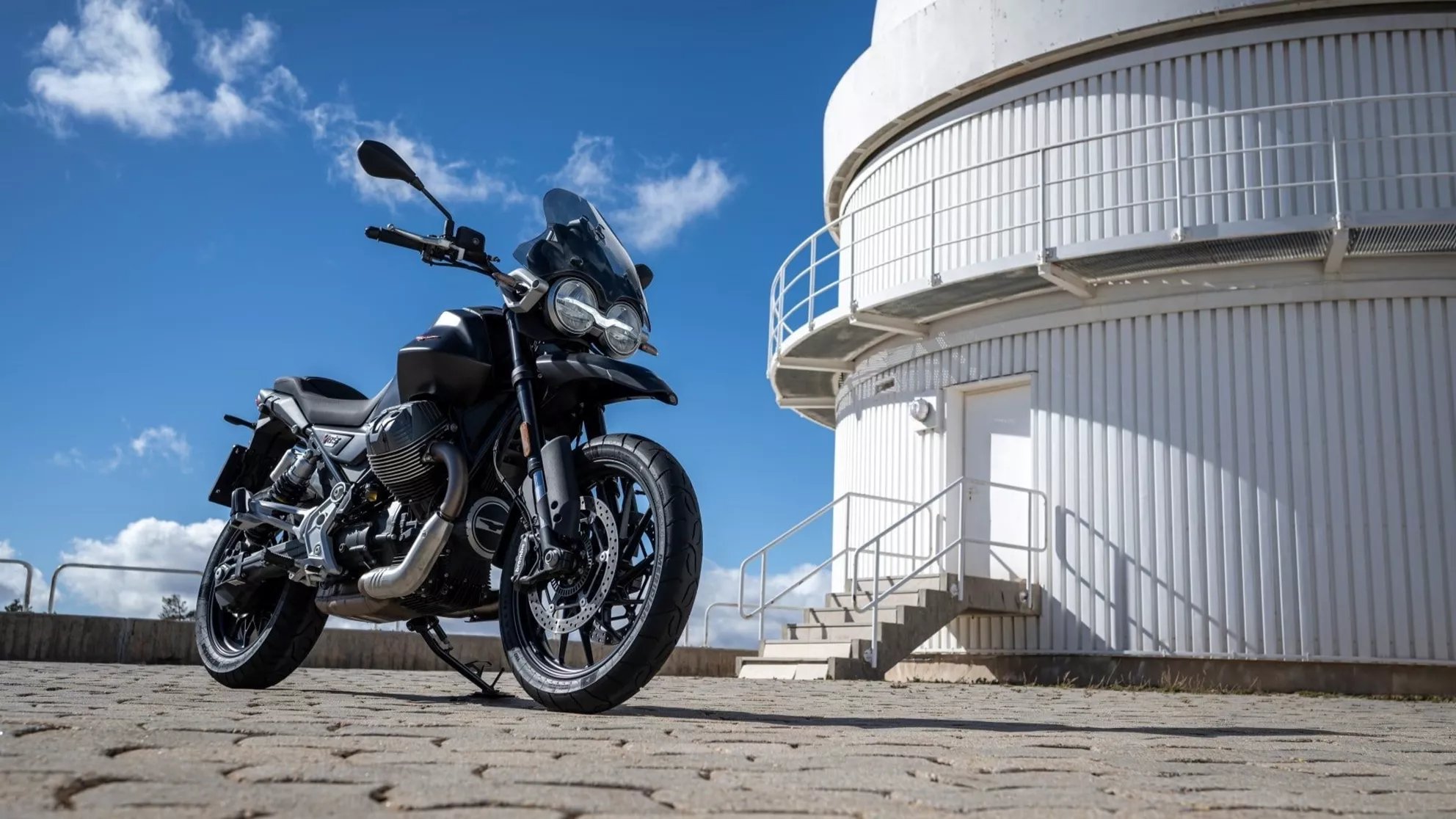 Moto Guzzi V85 Strada - Image 6 Moto Guzzi V85 Strada - Image 6