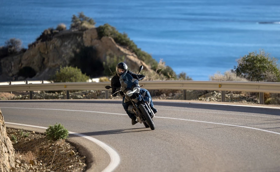 Moto Guzzi V85 Strada Bild 8: Moto Guzzi V85 Strada