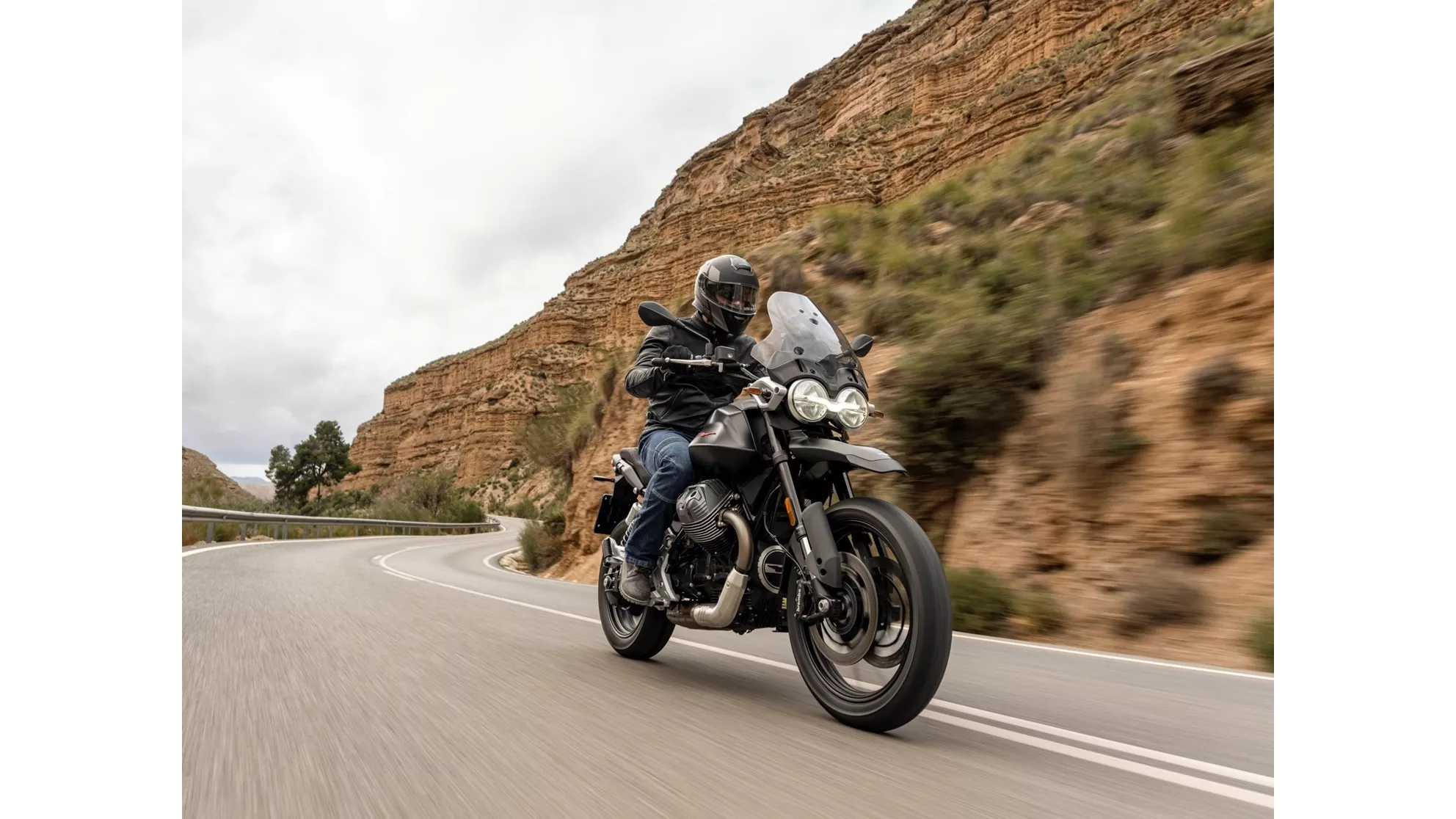 Moto Guzzi V85 Strada - Image 8 Moto Guzzi V85 Strada - Image 8