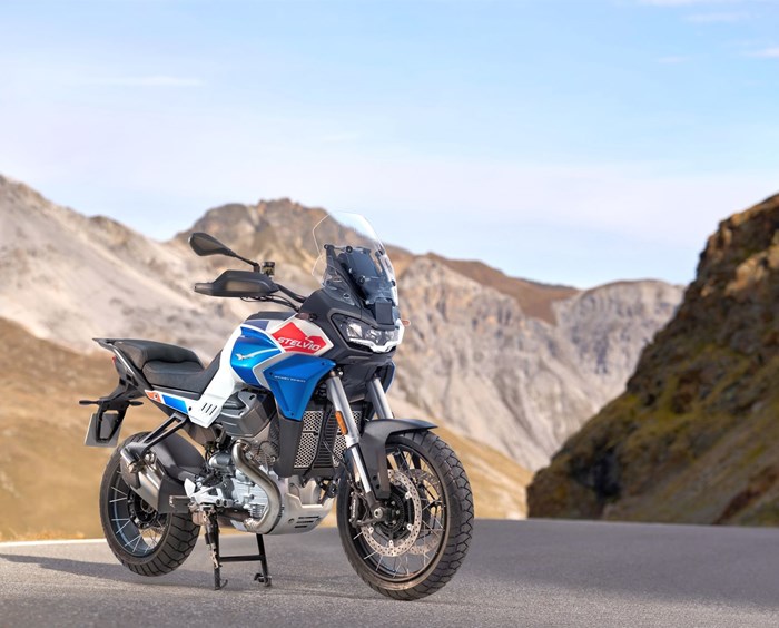 Moto Guzzi Stelvio Duecento Tributo 