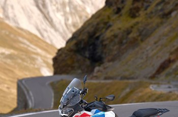 Moto Guzzi Stelvio Duecento Tributo 2025 - Bild 8