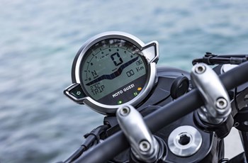 Moto Guzzi V9 Bobber 2025 - Bild 6 Moto Guzzi V9 Bobber 2025 - Bild 6