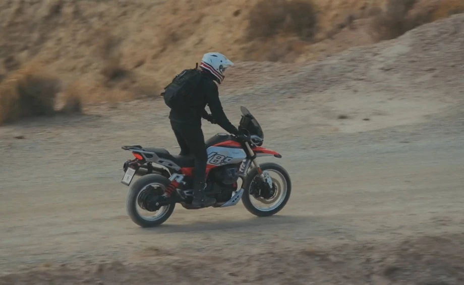 Moto Guzzi V85 TT Bild 4: Moto Guzzi V85 TT