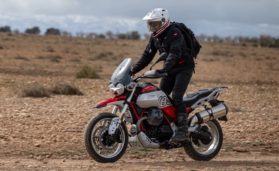 Moto Guzzi V85 TT Bild 2: Moto Guzzi V85 TT