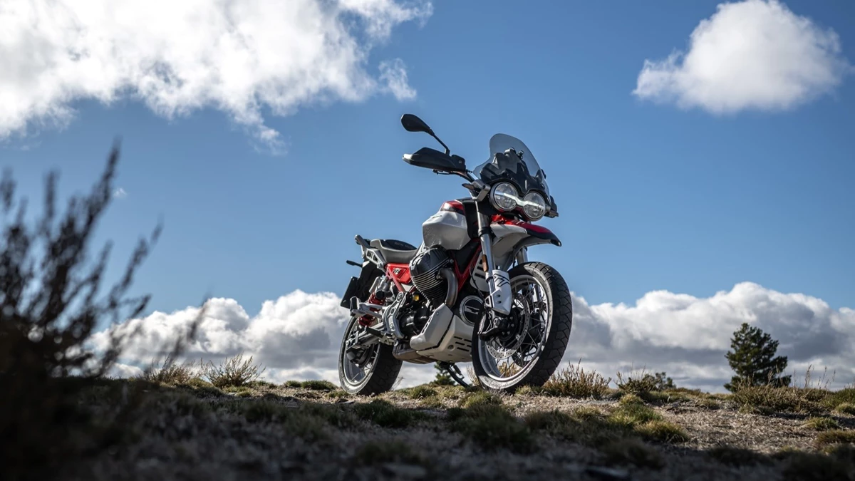 Moto Guzzi V85 TT Bild 6: Moto Guzzi V85 TT