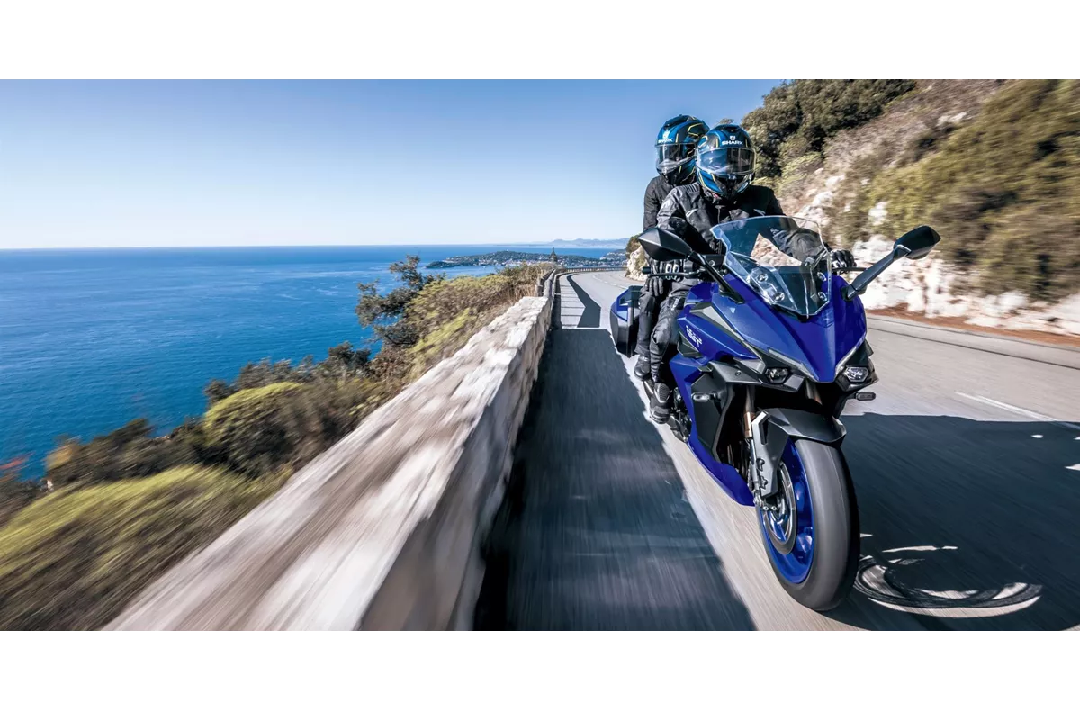 Suzuki GSX-S1000GT Suzuki GSX-S1000GT