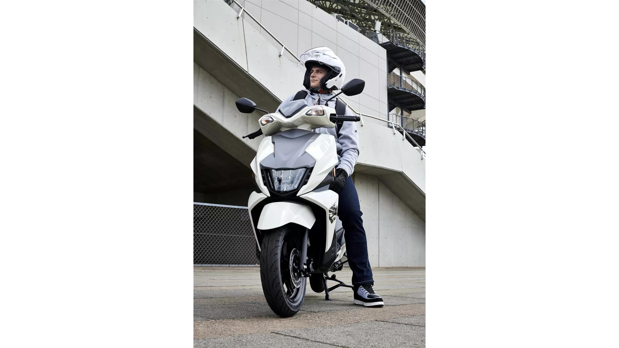 Suzuki Avenis 125 - Image 4 Suzuki Avenis 125 - Image 4