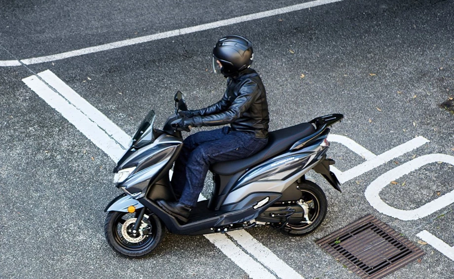 Suzuki Burgman Street 125EX Bild 5: Suzuki Burgman Street 125EX