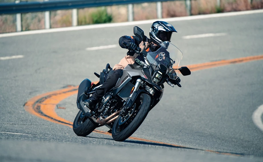 Suzuki V-Strom 800 Bild 2: Suzuki V-Strom 800