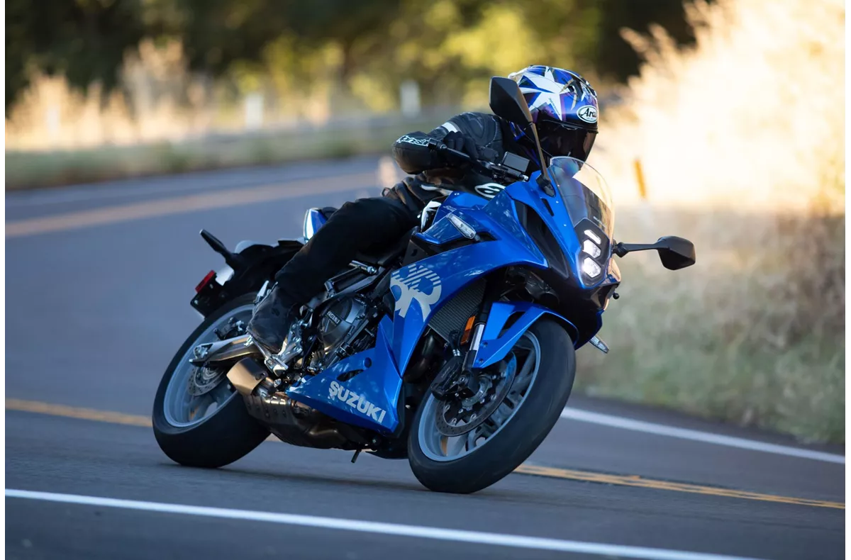 Suzuki GSX-8R Suzuki GSX-8R
