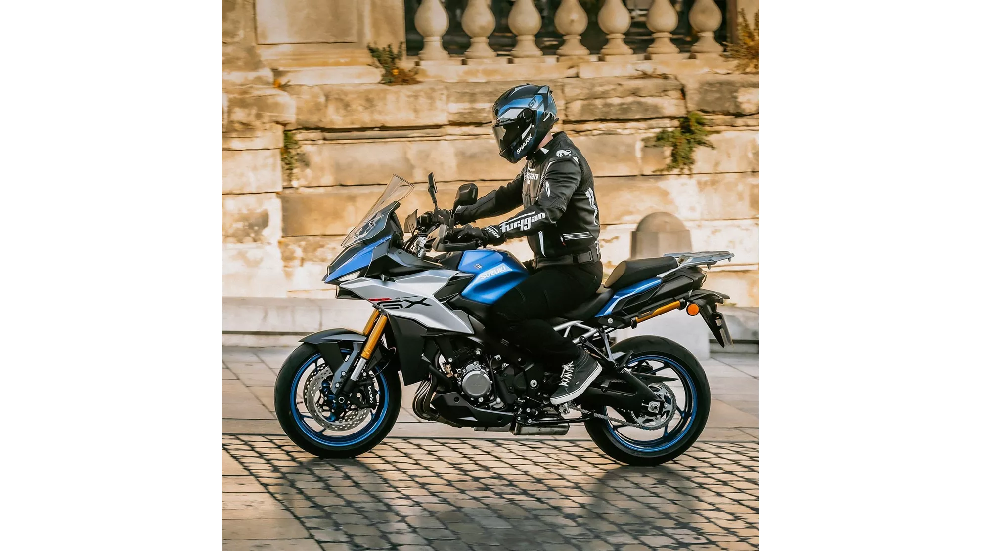 Suzuki GSX-S1000GX - Image 7 Suzuki GSX-S1000GX - Image 7