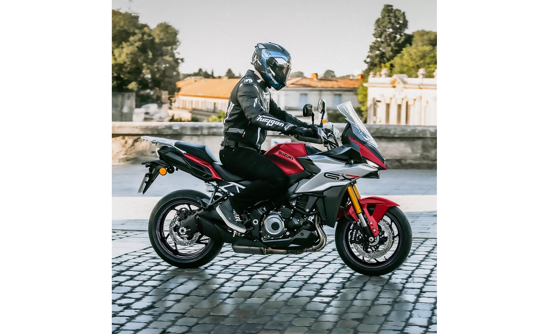 Suzuki GSX-S1000GX 2025 Suzuki GSX-S1000GX 2025