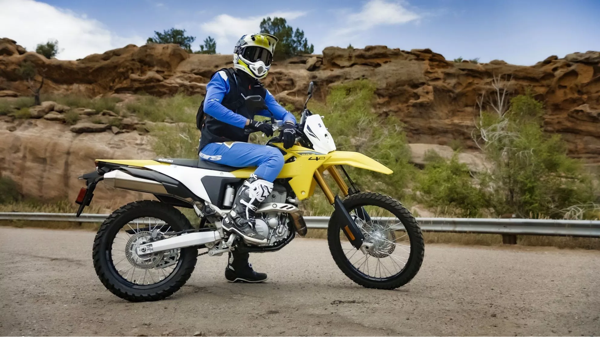 Suzuki DR-Z4S 2025 - Imagem 106 Suzuki DR-Z4S 2025 - Imagem 106