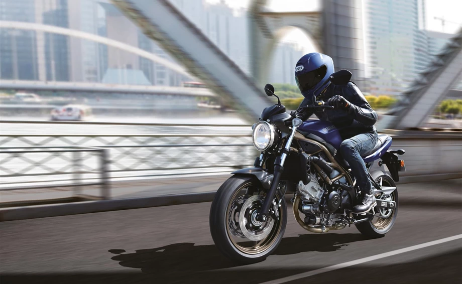 Suzuki SV650 Bild 5: Suzuki SV650