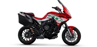 KTM 890 Duke R 2023 vs MV Agusta Turismo Veloce RC SCS 2025