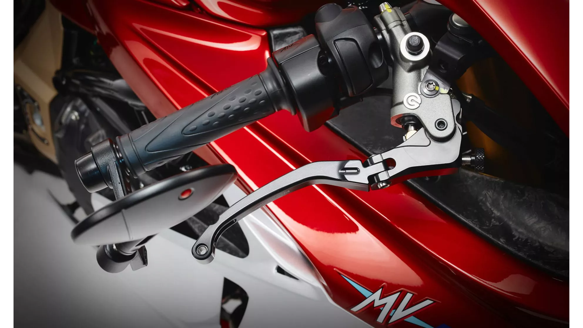 MV Agusta Superveloce 1000 Serie Oro - Image 17 MV Agusta Superveloce 1000 Serie Oro - Image 17