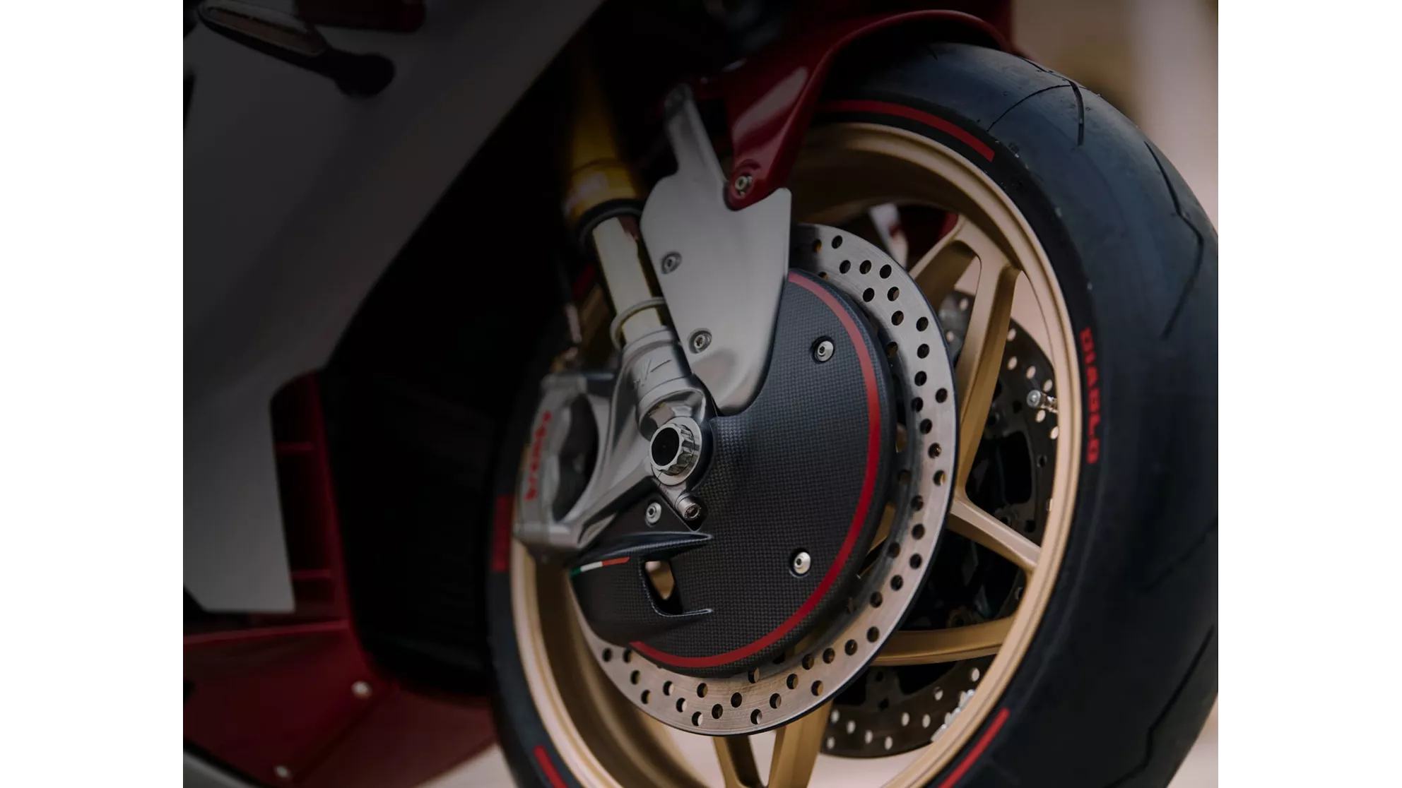 MV Agusta Superveloce 1000 Serie Oro - Image 21 MV Agusta Superveloce 1000 Serie Oro - Image 21