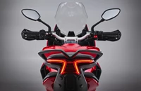 MV Agusta Turismo Veloce 800 R 2025 - Bild 23 MV Agusta Turismo Veloce 800 R 2025 - Bild 23
