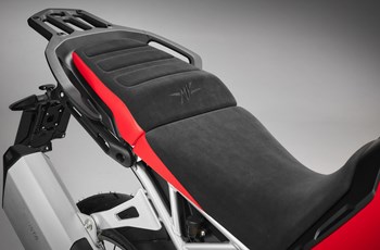 MV Agusta Enduro Veloce 2025 - Bild 12