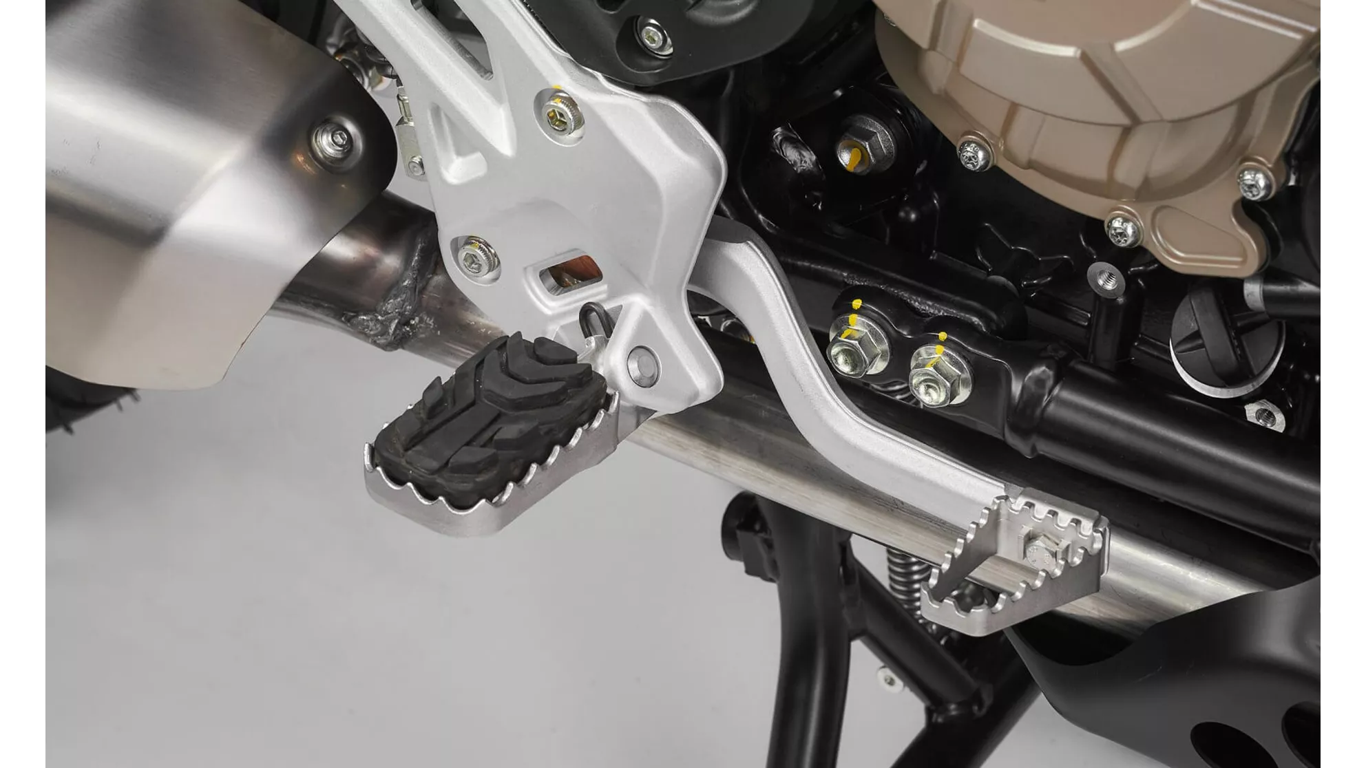 MV Agusta Enduro Veloce - Image 12 MV Agusta Enduro Veloce - Image 12