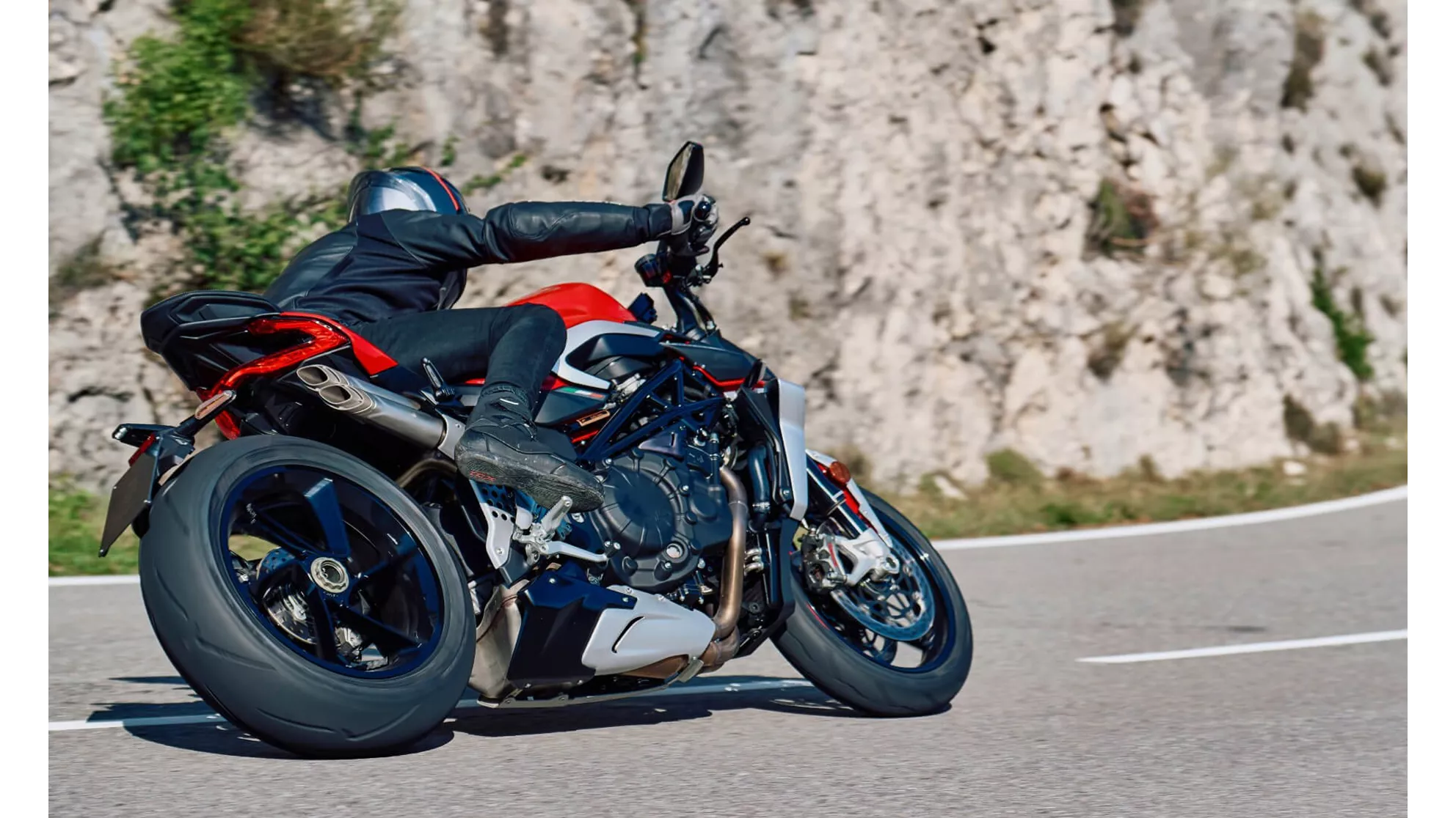 MV Agusta Brutale 1000 Ottantesimo - Slika 5 MV Agusta Brutale 1000 Ottantesimo - Slika 5