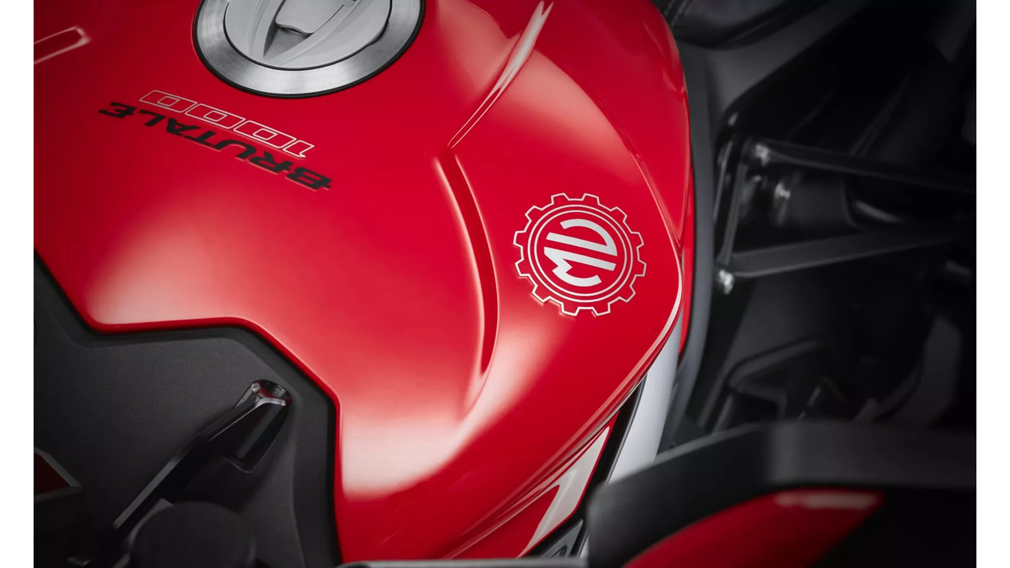 MV Agusta Brutale 1000 Ottantesimo - Slika 14 MV Agusta Brutale 1000 Ottantesimo - Slika 14
