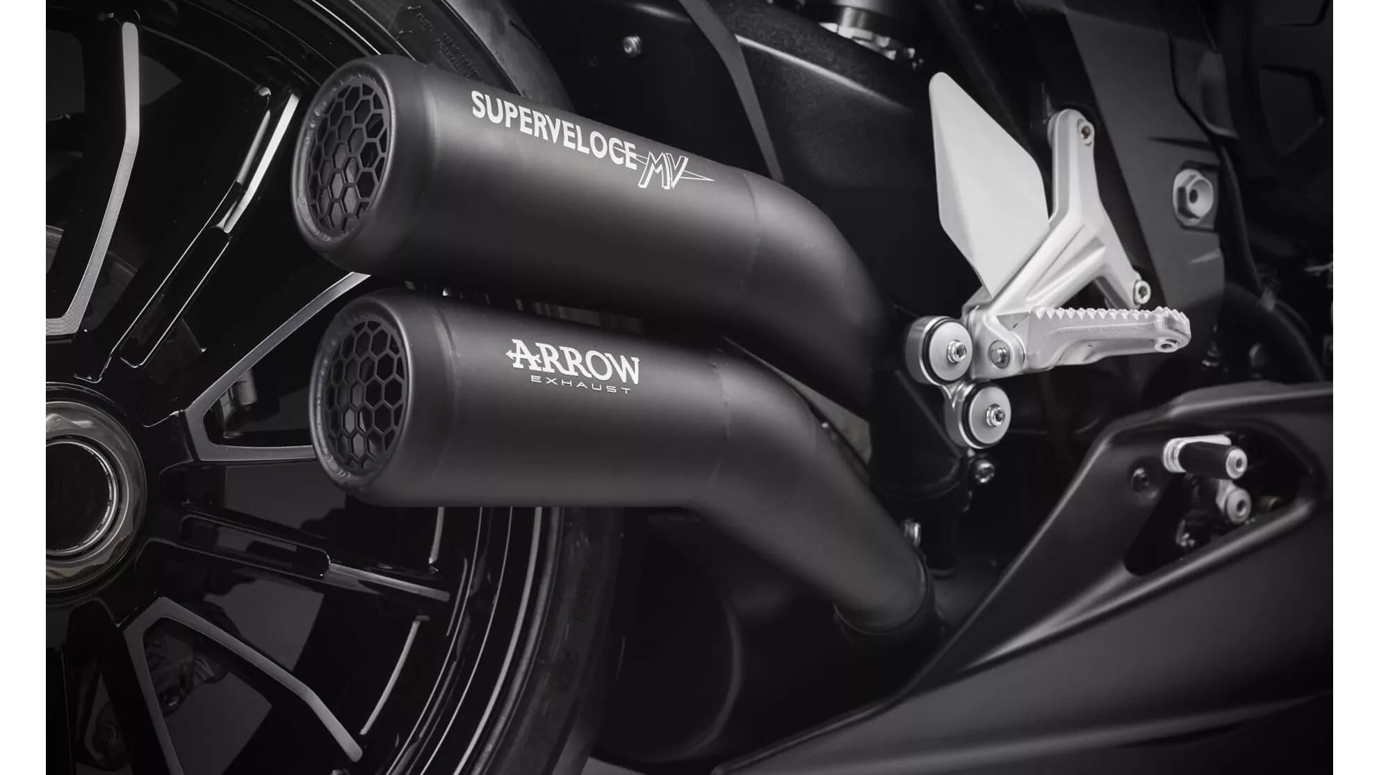 MV Agusta Superveloce S Ottantesimo - Image 6 MV Agusta Superveloce S Ottantesimo - Image 6