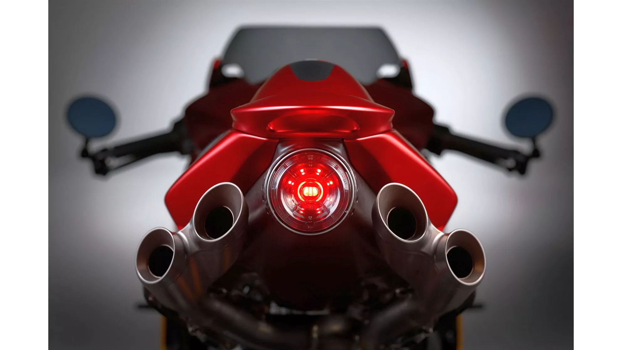 MV Agusta Superveloce 1000 Ago - Image 7 MV Agusta Superveloce 1000 Ago - Image 7