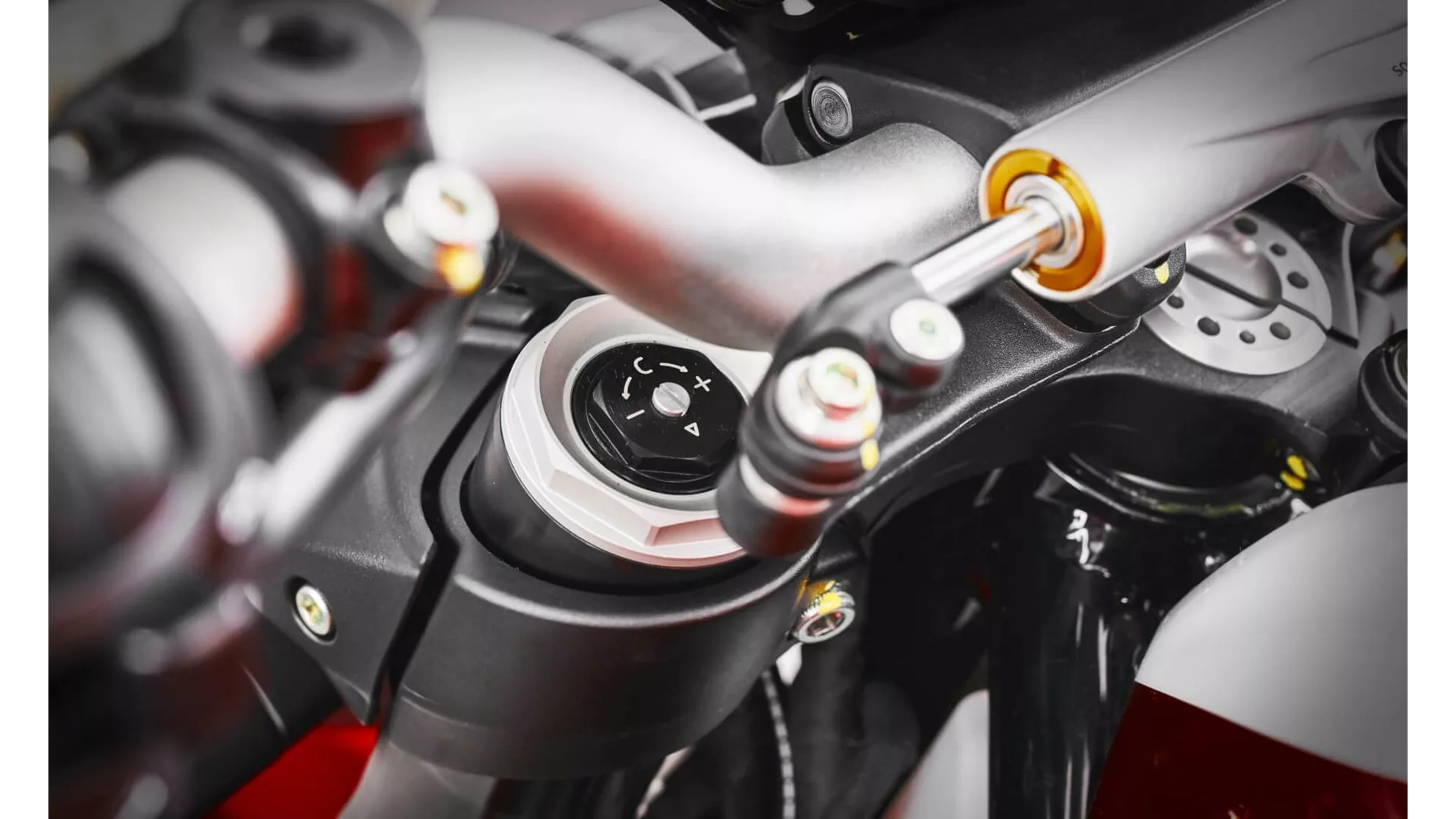 MV Agusta Brutale 800 RR - Image 21 MV Agusta Brutale 800 RR - Image 21