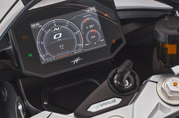 MV Agusta Superveloce 800 2025 - Bild 13 MV Agusta Superveloce 800 2025 - Bild 13