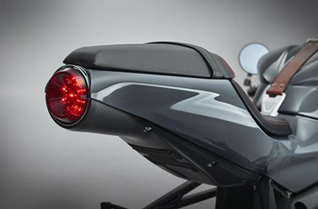 MV Agusta Superveloce 800 2025 - Bild 14 MV Agusta Superveloce 800 2025 - Bild 14