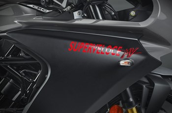 MV Agusta Superveloce 800 2025 - Bild 23 MV Agusta Superveloce 800 2025 - Bild 23