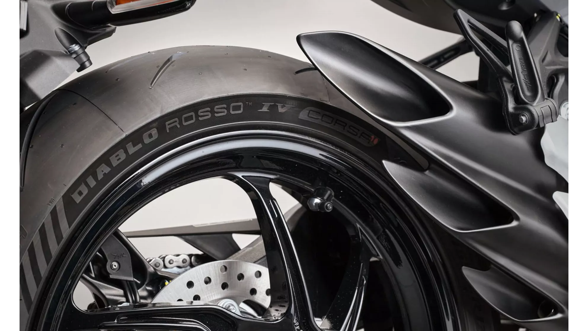 MV Agusta Superveloce 800 - Image 22 MV Agusta Superveloce 800 - Image 22