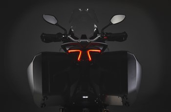 MV Agusta Turismo Veloce 800 Lusso SCS 2025 - Bild 25 MV Agusta Turismo Veloce 800 Lusso SCS 2025 - Bild 25