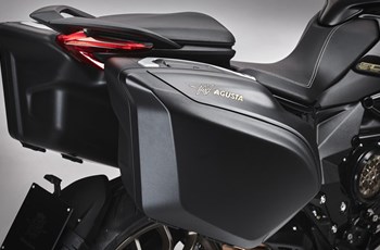MV Agusta Turismo Veloce 800 Lusso SCS 2025 - Bild 29 MV Agusta Turismo Veloce 800 Lusso SCS 2025 - Bild 29
