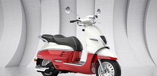Peugeot Django 125 Classic ABS 2025 vs Vespa GTS 125 Super Sport 2025
