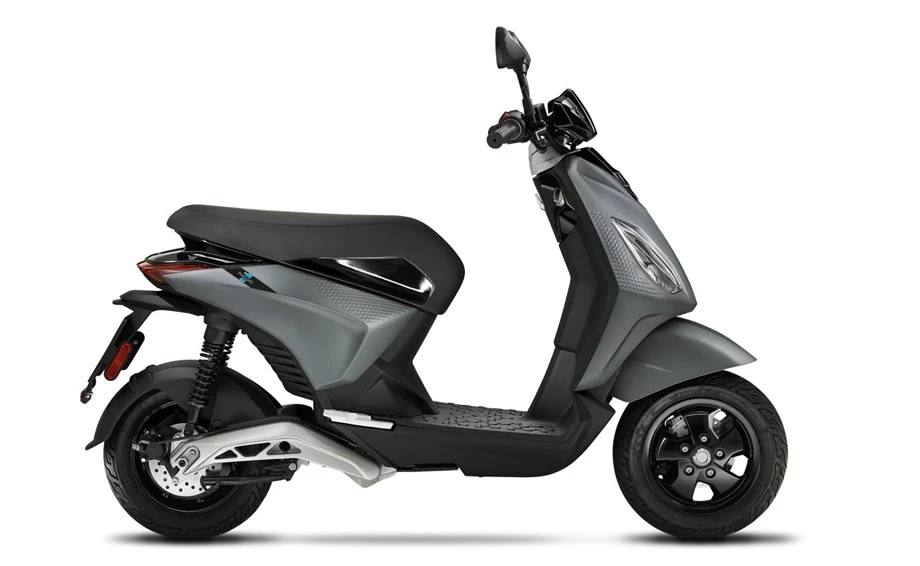 Piaggio 1 + Bild 3: Piaggio 1 +