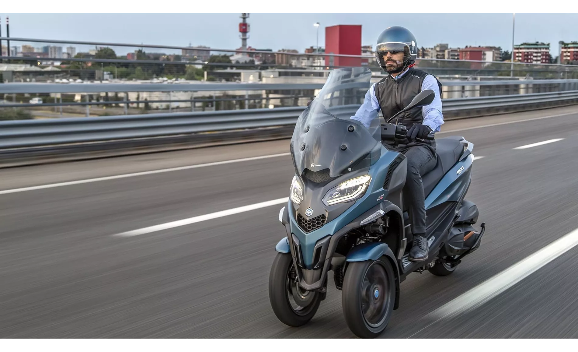 Piaggio MP3 530 HPE Exclusive 2025 Piaggio MP3 530 HPE Exclusive 2025