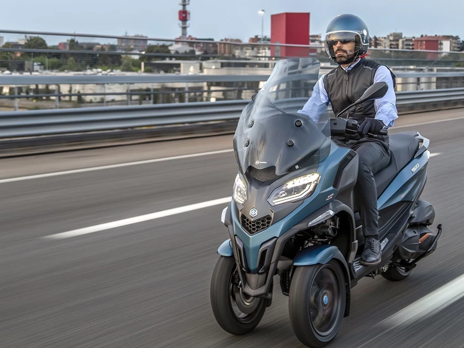 Piaggio MP3 530 HPE Exclusive Bild 2: Piaggio MP3 530 HPE Exclusive