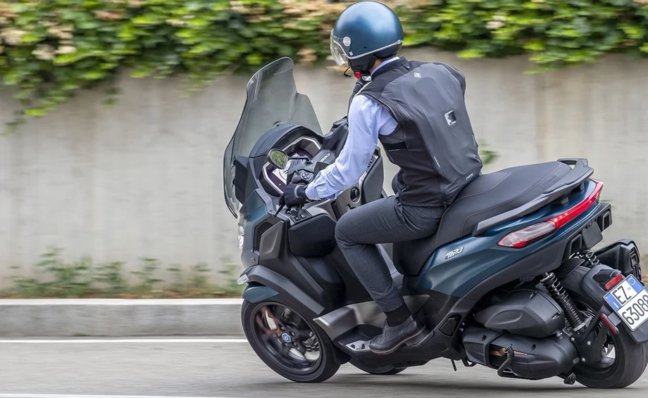 Piaggio MP3 530 HPE Exclusive Bild 5: Piaggio MP3 530 HPE Exclusive