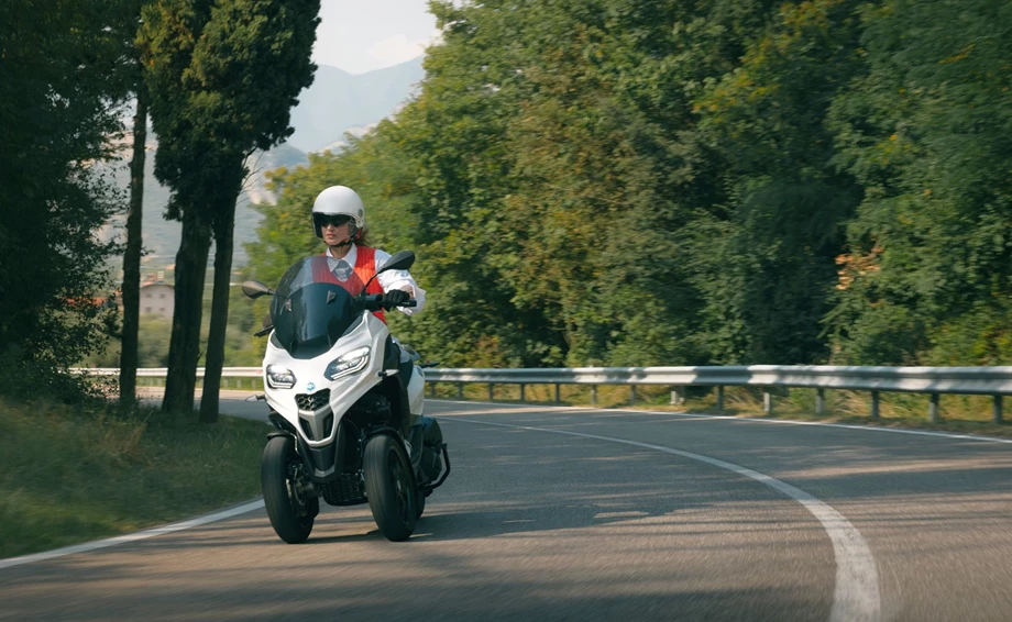 Piaggio MP3 310 Bild 2: Piaggio MP3 310