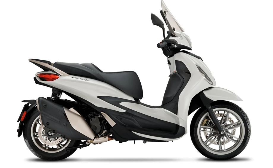 Piaggio Beverly 400 Bild 2: Piaggio Beverly 400