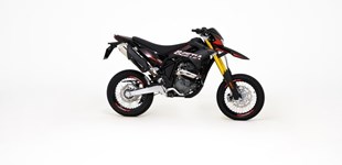 Honda CB125R 2021 vs Online Bestia 125 ABS 2025