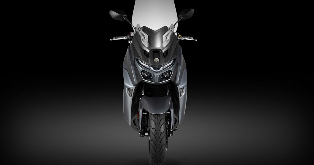MaxSym 400i