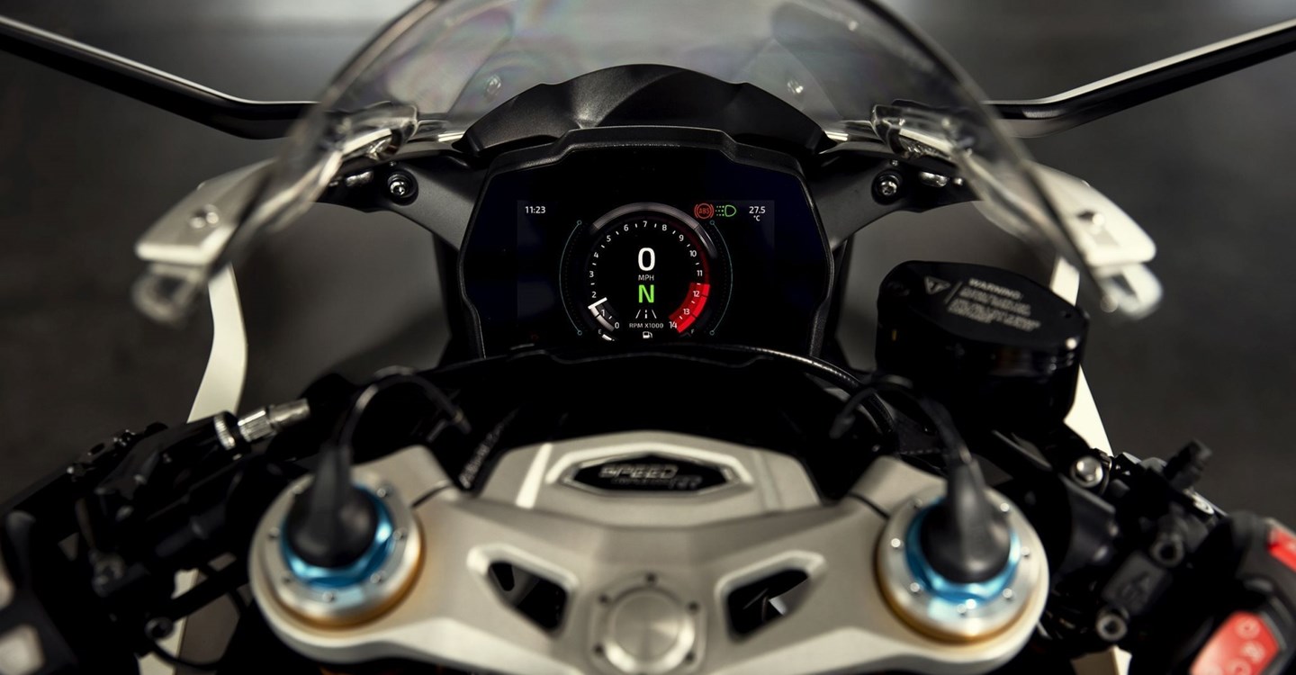 Triumph Speed Triple 1200 RR