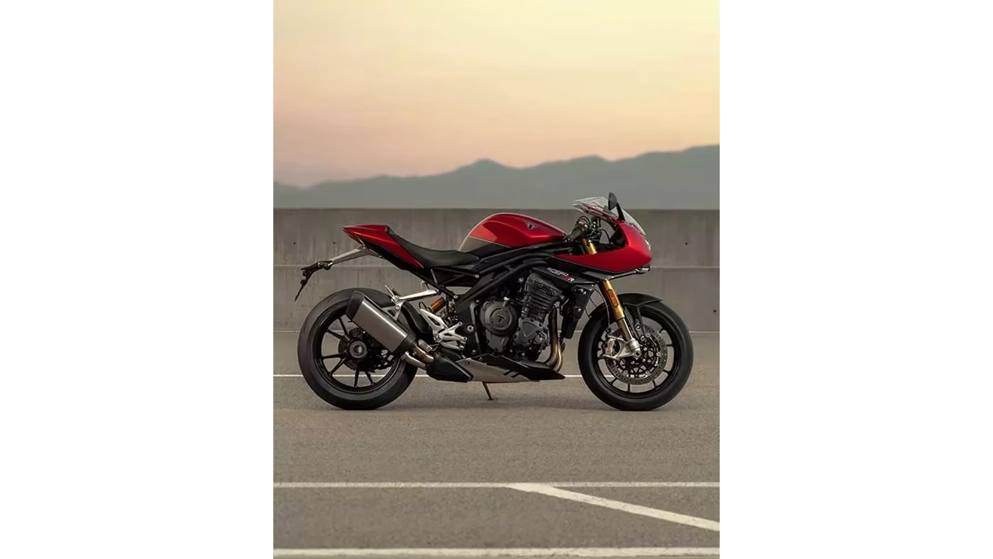 Triumph Speed Triple 1200 RR - Image 6 Triumph Speed Triple 1200 RR - Image 6