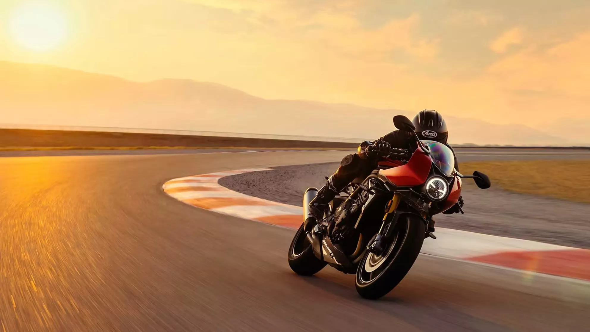 Triumph Speed Triple 1200 RR - Image 8 Triumph Speed Triple 1200 RR - Image 8